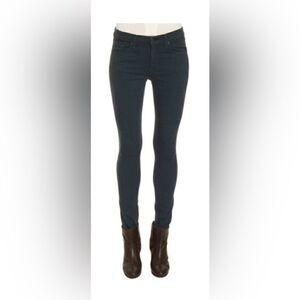 Rag & Bone legging in PFD Green.  Like new condition! Size 28